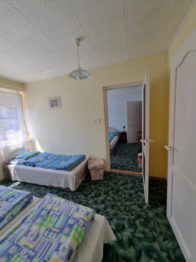 Taban Vendeghaz Balatonlelle Bed and Breakfast Εξωτερικό φωτογραφία